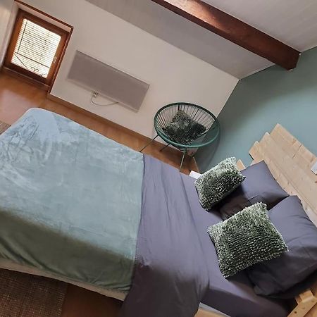 Sélénite, Chaleureuse et Cocooning. Villa Braux  Esterno foto